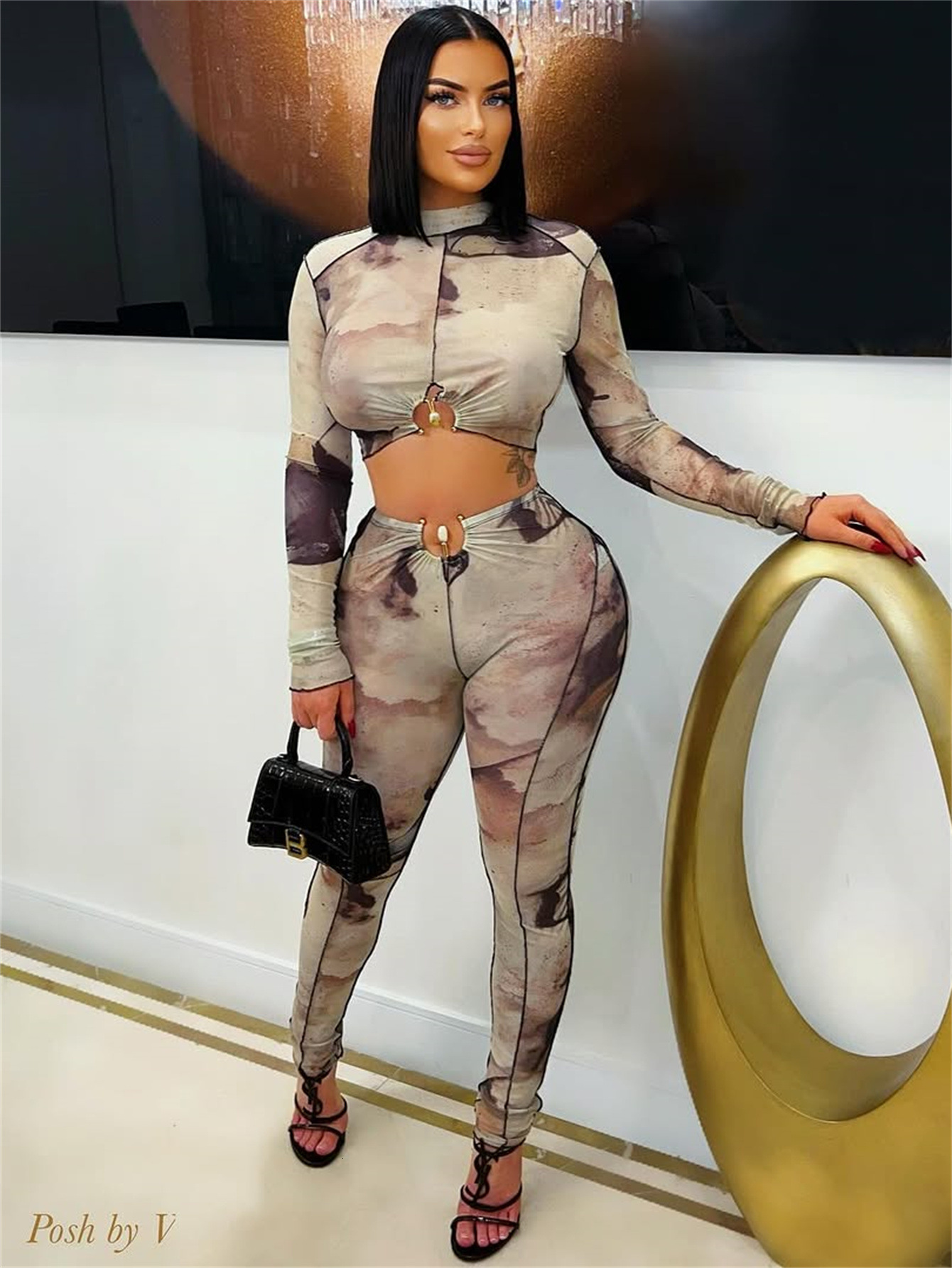 2025S Designer Women s Set New fashion trend printed contrasting metal design slim fit short sleeved top long pants set