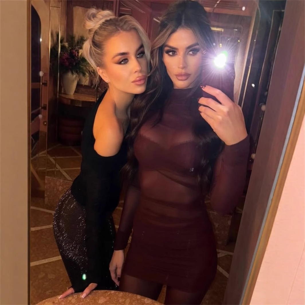 2025S Designer Women S Set New Solid Color Fashionable Mesh See Through Slim Fit Sexy Waist Cinching Sleeved High Neck Long Pants Set