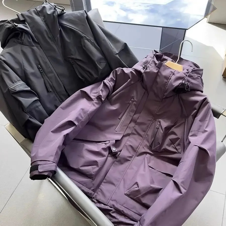Outdoor jacket with highend n trench coat and hooded windbreaker suitable for womens loose solid casual quilting warmth in the autumn of 250409