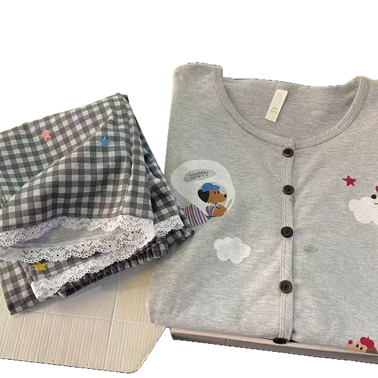 B1155-Flexible Storage Layout with Customizable Closet Components