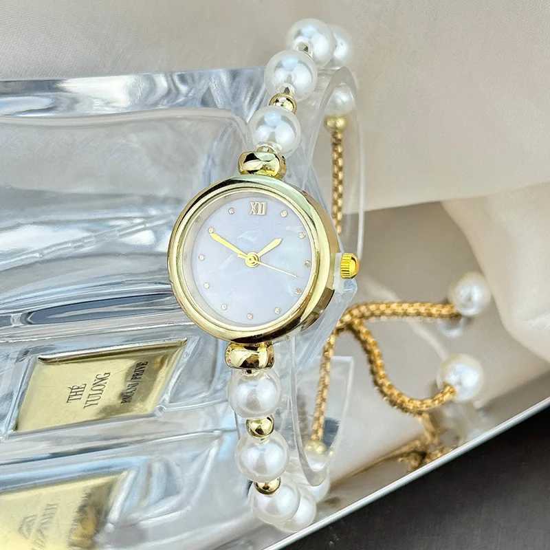 Elegant Pearl Bracelet Womens Quartz Watch Pullout Adjustable Strap Luxury Small Dial Womens Watch GiftXJ250408