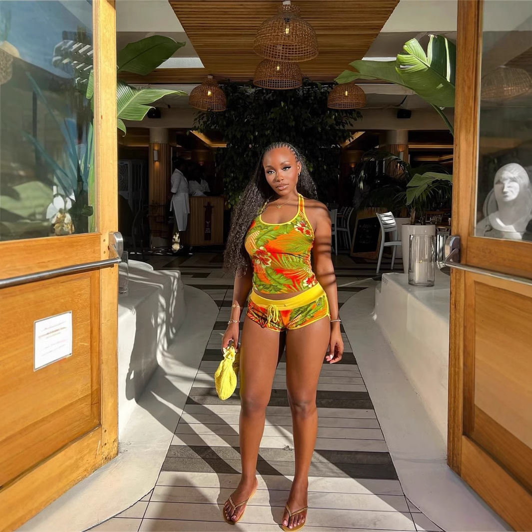 2025S Designer Women S Set New Fashion Printed Slim Fit Sexy Vacation Sleeveless Vest Top With Tie Up Shorts And Hot Pants Set