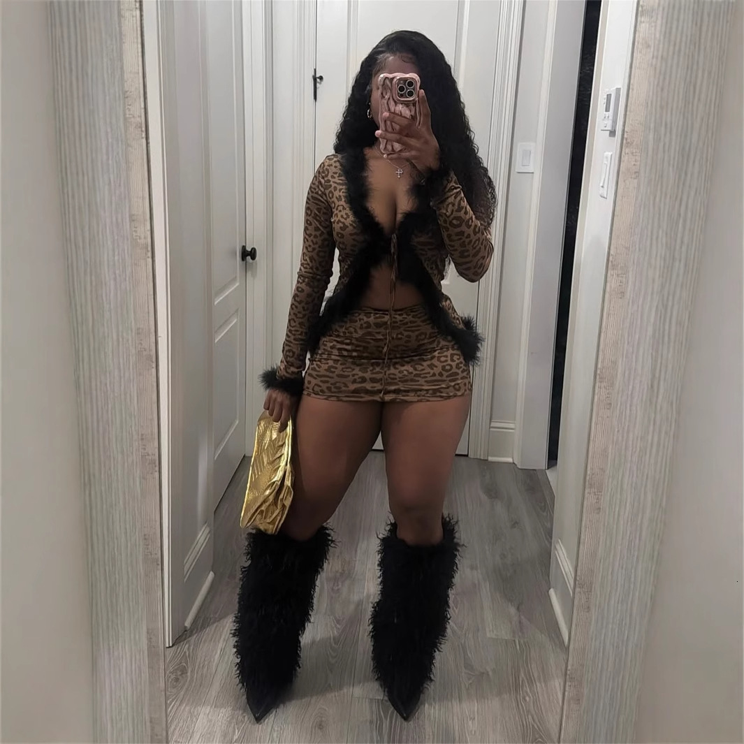 2025S Designer Women S Set Slim Fit Sexy Leopard Print Wild Hip Hugging Skirt Long Sleeved Fur Patchwork Lace Up Top Set For Women