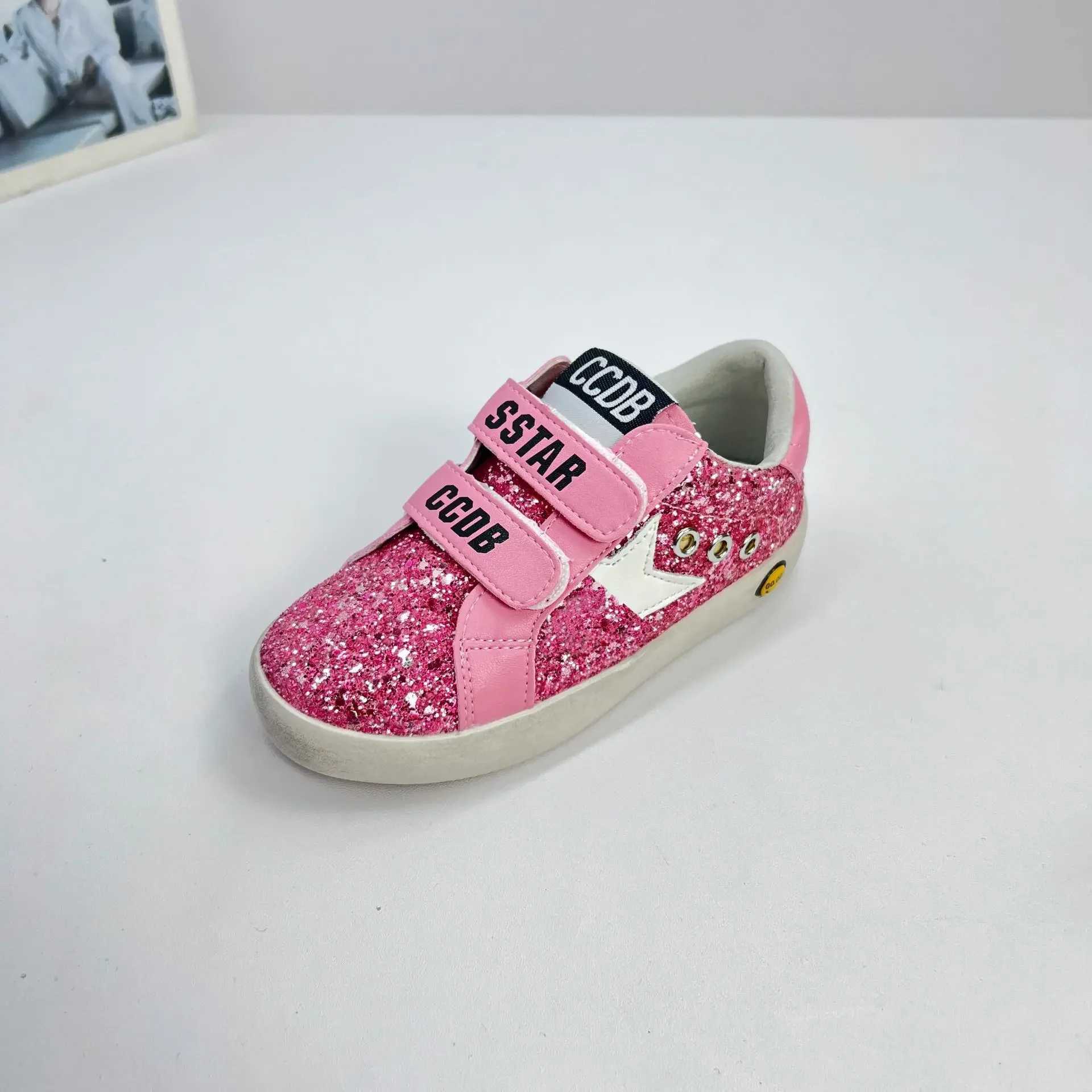 Spring Childrens Girls leather glitter sparkling star running coach outdoor soft soled lightweight tennis shoes for children and toddlers X250409