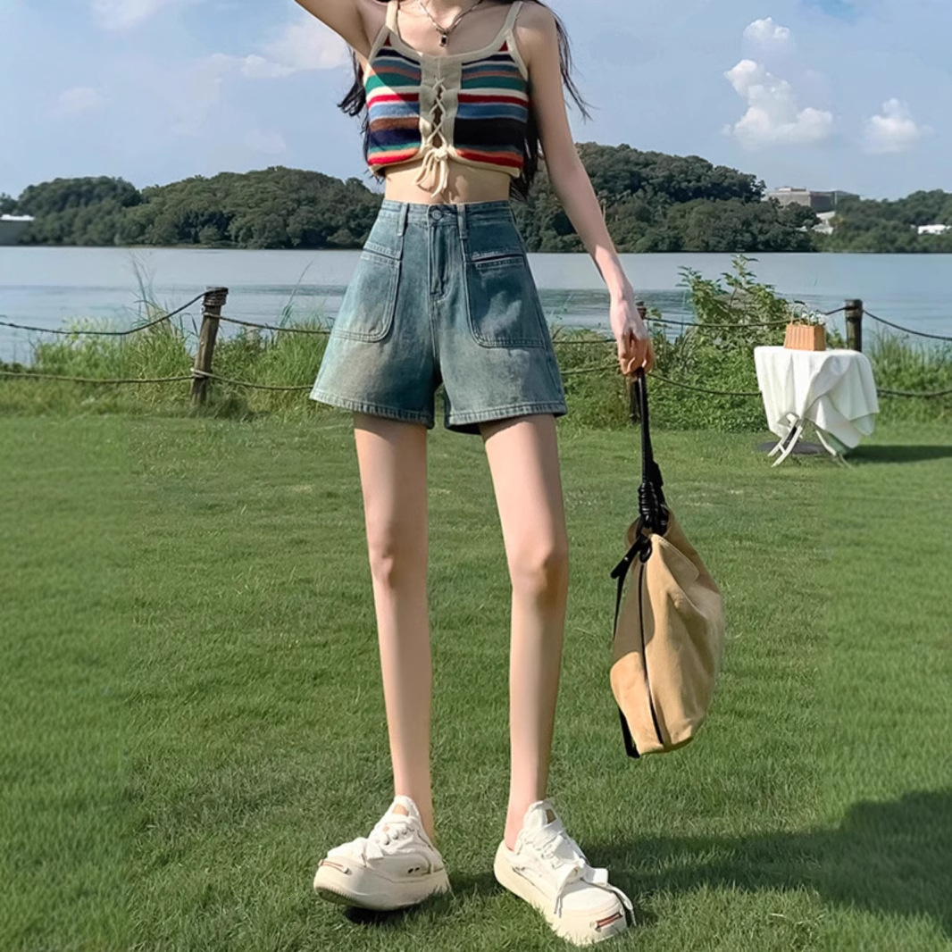 2025S Women S Designer Shorts Summer New High Waisted Denim Shorts For Women With Loose Design Niche Wide Leg A Line Hot Pants Thin Hot Pants Beach Pa