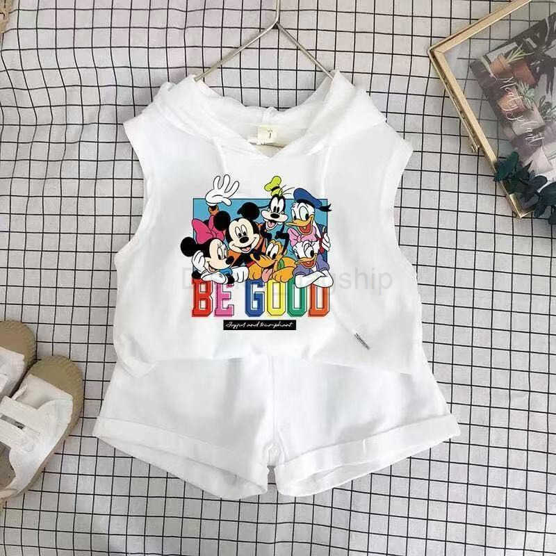 Disney 2025 Summer New Childrens Mens and Womens Baby Tank Top Hooded Set Shorts Small and Medium Childrens Western Style Set Two Piece SetXJ250409