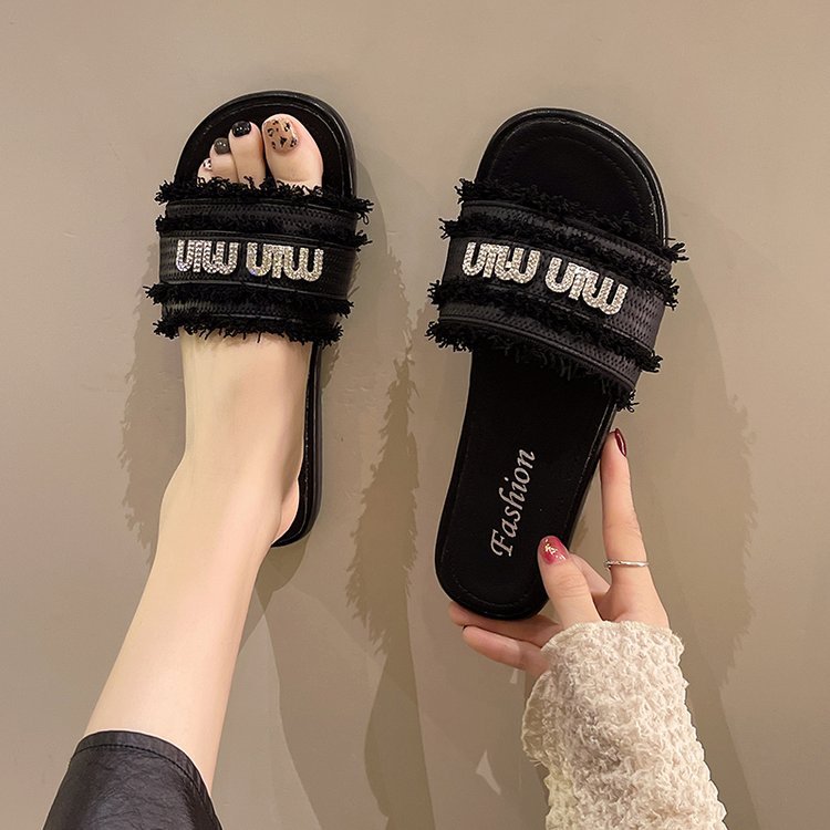 Ladies 2025 summer beach platform sandals look good with a skirt out French flat slippers shoe size 35-40