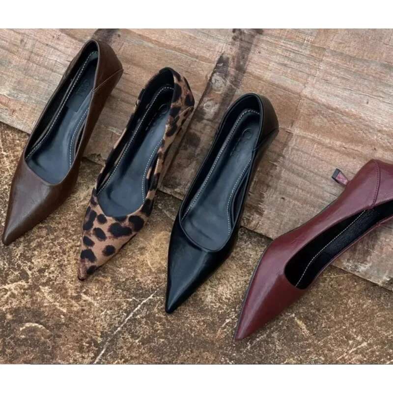 2024 Women Sexy High Bury Nude Pumps Stripper Stiletto Heels Glossy Leather Wedding Bridal Quality Red Shoes