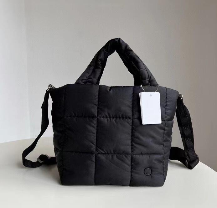 Quilted Puff sport Tote Bag Women Space Down Feather Padded Space Cotton winter warm bucket Crossbody Shoulder Bags M38
