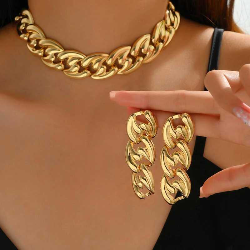 2PCS set large Cuban chain earrings necklace set gold short and chubby chain necklace retro necklace Y250408