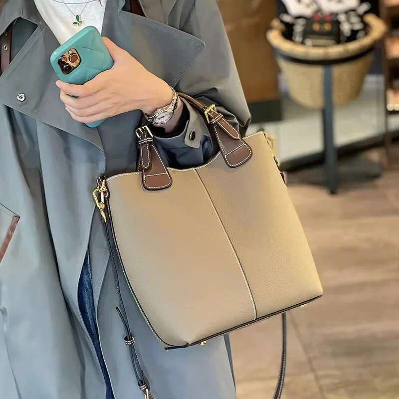 Cowhide Material Women's High-End Handbag Large Capacity Versatile Crossbody Water Bucket Baozi Mother Bag