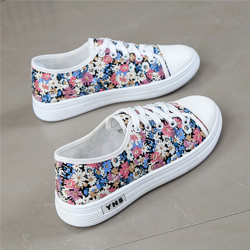2025 Spring and Summer New Canvas Shoes for Women, Breathable, Fashionable, Sports and Leisure Shoes, Versatile, Flat bottomed, Student