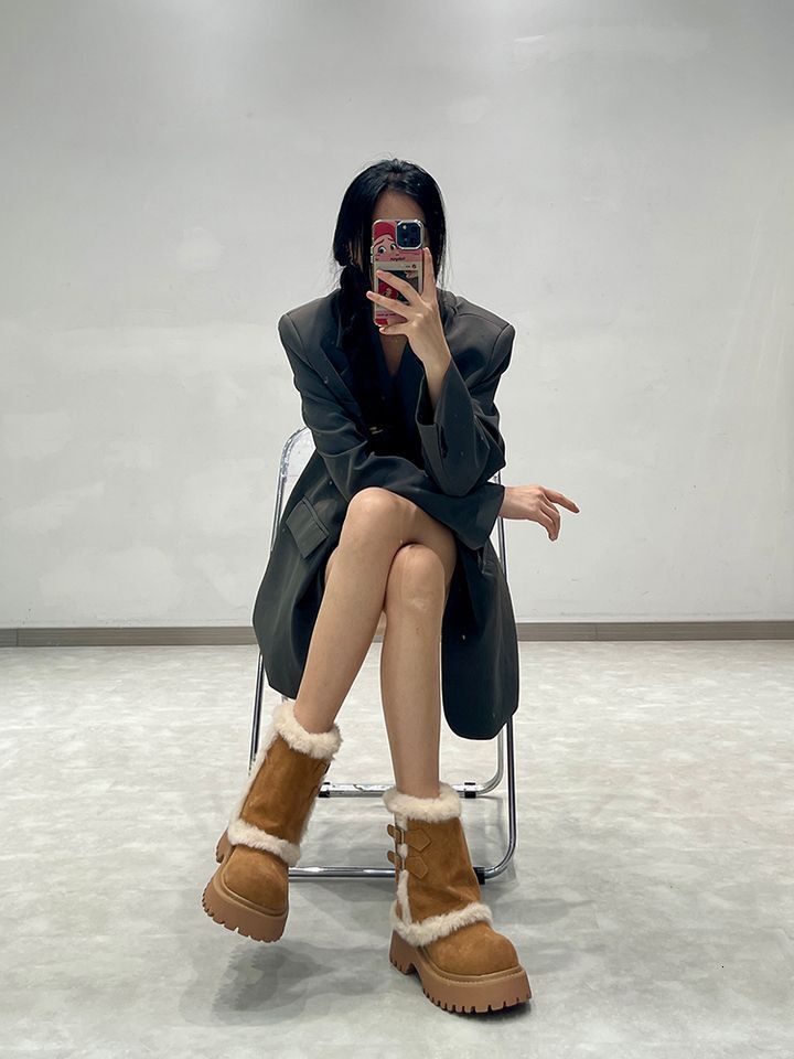 Thick heeled and height increasing snow snow boots luxury cotton boots for women winter cotton shoes with wool lining for warmth big toe designer boot