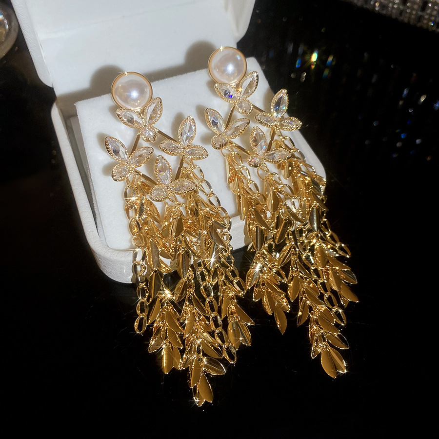 18K Real Gold Plated Flower Tassel Pearl Stud Palace Style Retro Elegant Earrings Light Luxury High-end Feel Ear Jewelry - view 5
