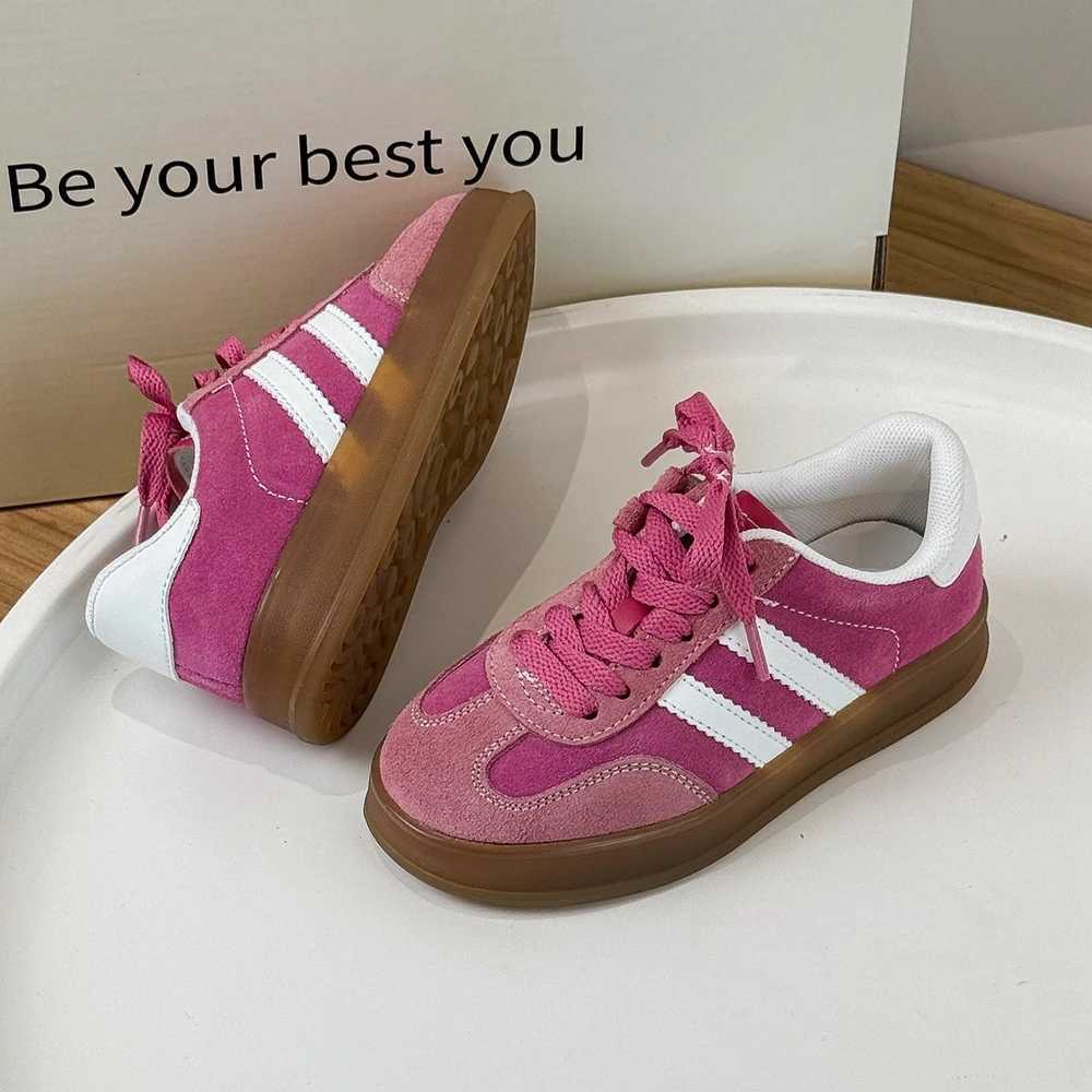Boys sports shoes childrens running shoes retro classic fashion childrens casual sports shoes breathable spring and summer new childrens shoes X250409