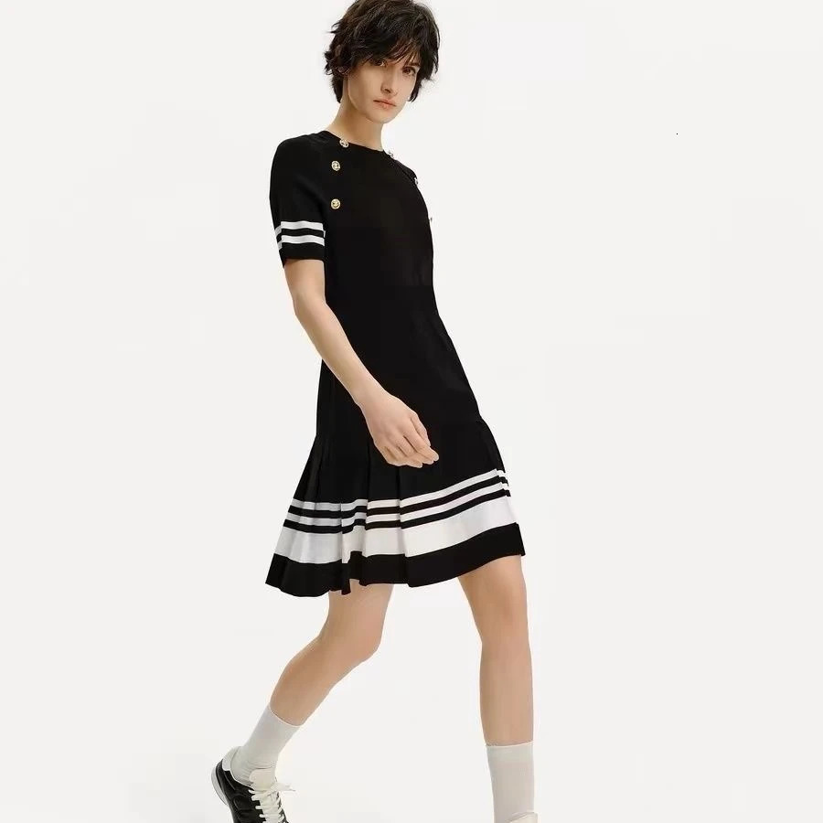 y n SpringSummer Knitted Elastic Black Midi Womens Wear Elegant Fashion Button 250409