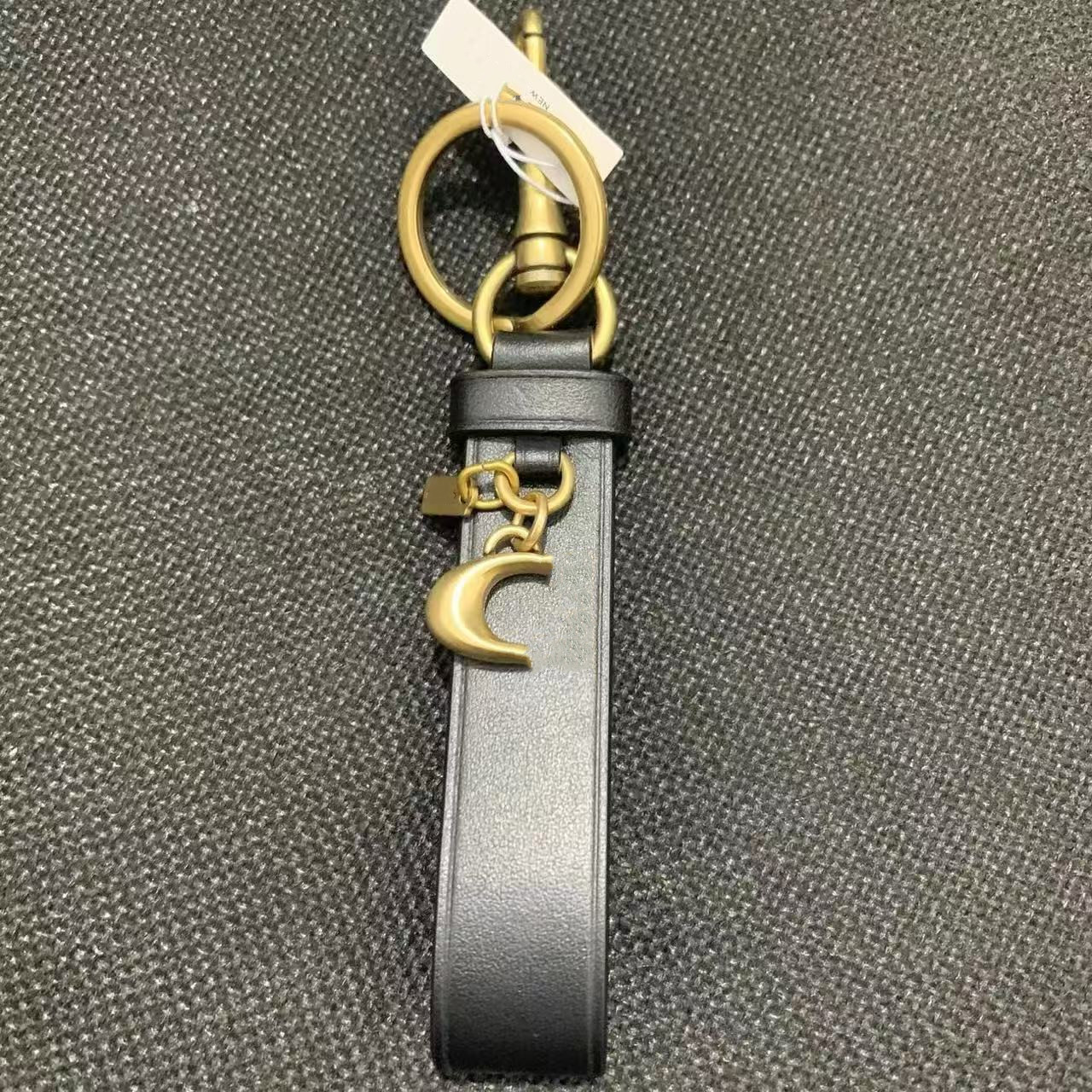 Luxury Keychain cherry Lovely Pendants Key Ring Leather Co ch ROWAN Desigenr For Women Charm Bag Holder Ornament Pendant Accessories Chains Mens Keyring