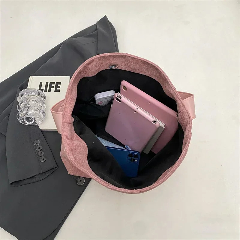 Velvet Solid High Quality Tote Bag High Beauty Buckle Simple Fashion Crossbody Bag Soft Large Capacity Handbag 250408