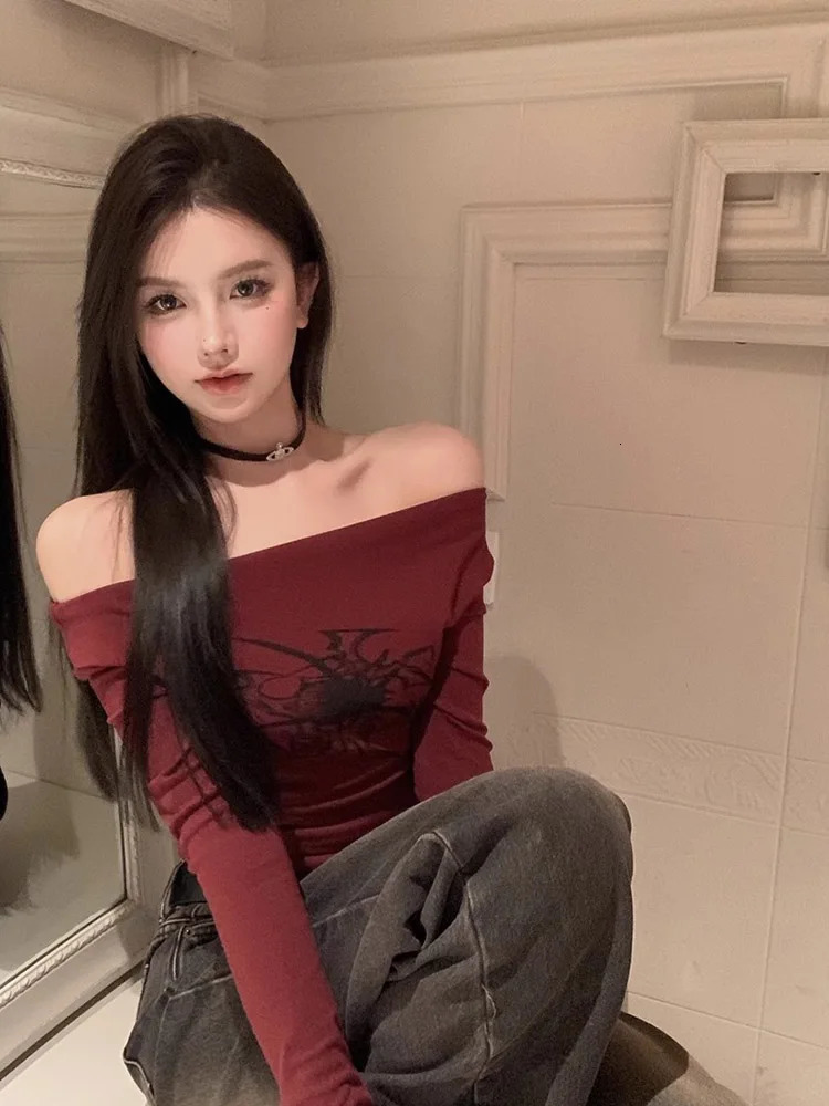 T Shirt Women Long Sleeve Off Shoulder Y2k Vintage Tops Streetwear Korean Style Crop Tops Autumn 250409