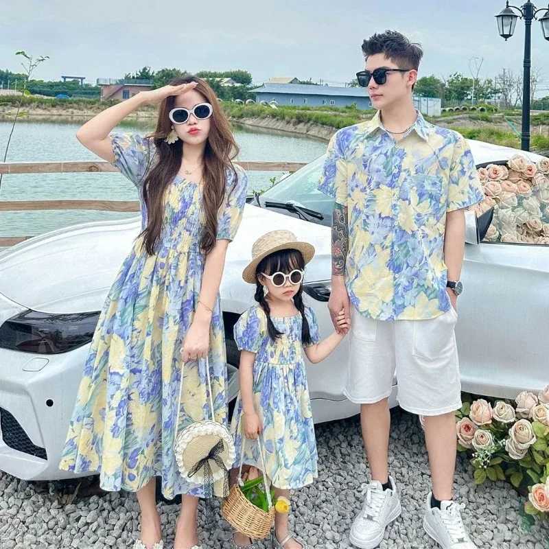 Mother daughter girl smoky dress holiday father son flower shirt sisters brother twin clothes holiday clothes family matching clothes S2548