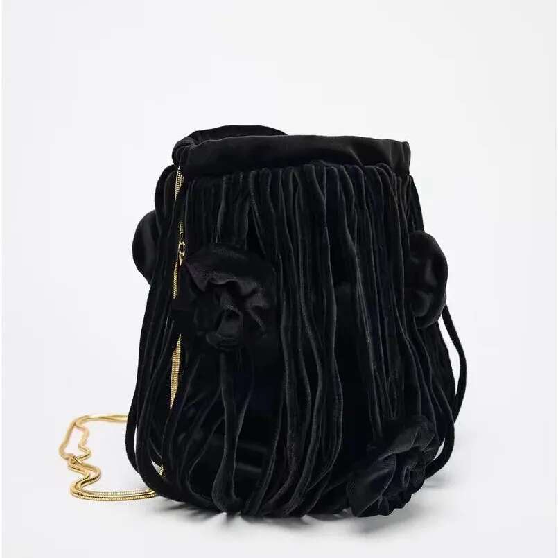 New Women's Bags Bucket Elegant Veet Handbag Tote Crossbody Bag With Golden Chain Shoulder Strap