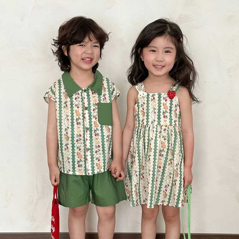 Sisters and Brothers Summer Apparel 1-8Y Vacation Style Boys Shirt Shorts 2PCS Girls Cartoon Print with Dress Childrens Clothing S2548