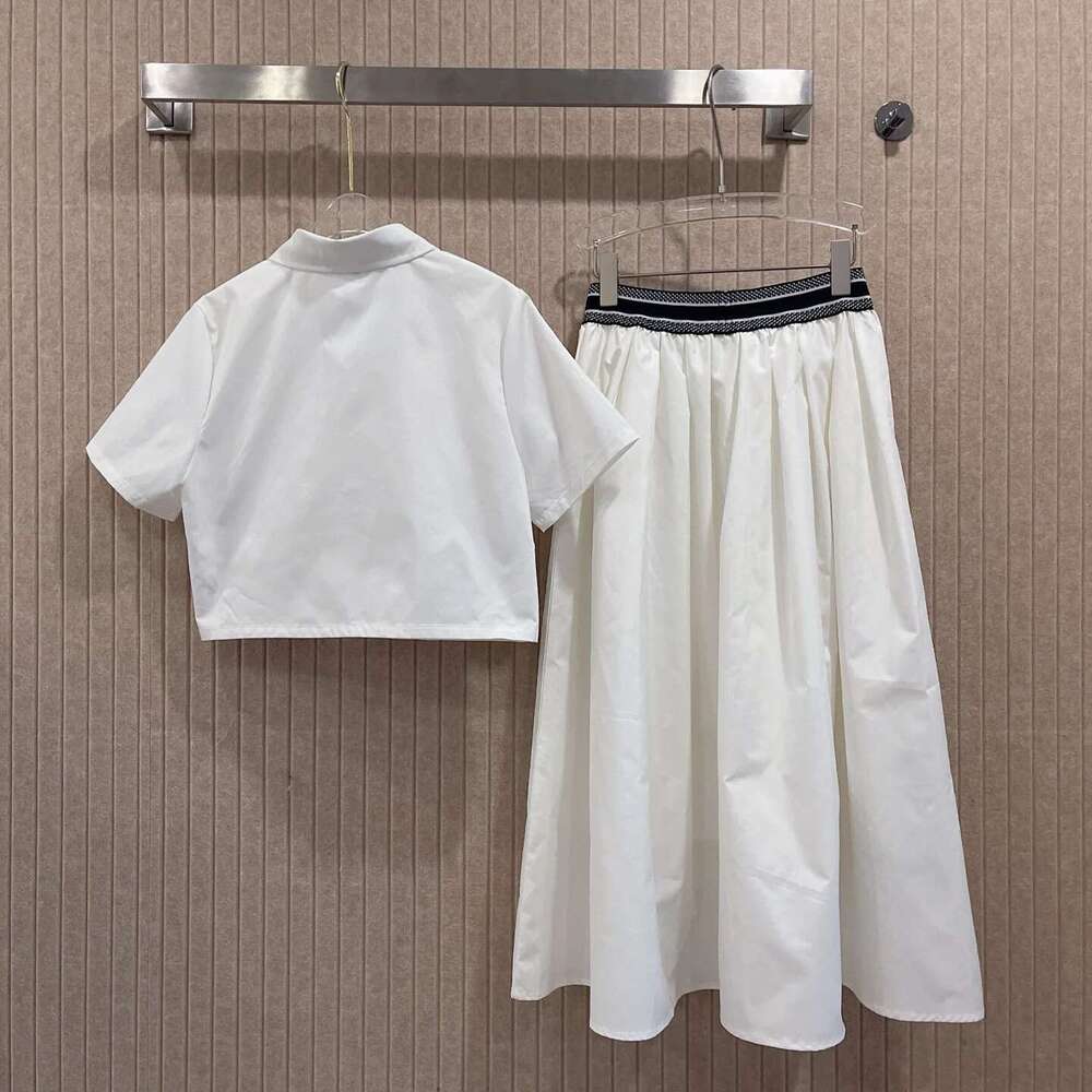 Designer clothing Designer clothing Lapel Short Sleeve Cropped Top + Waistband Ribbon Cake Skirt Suit Women's Spring