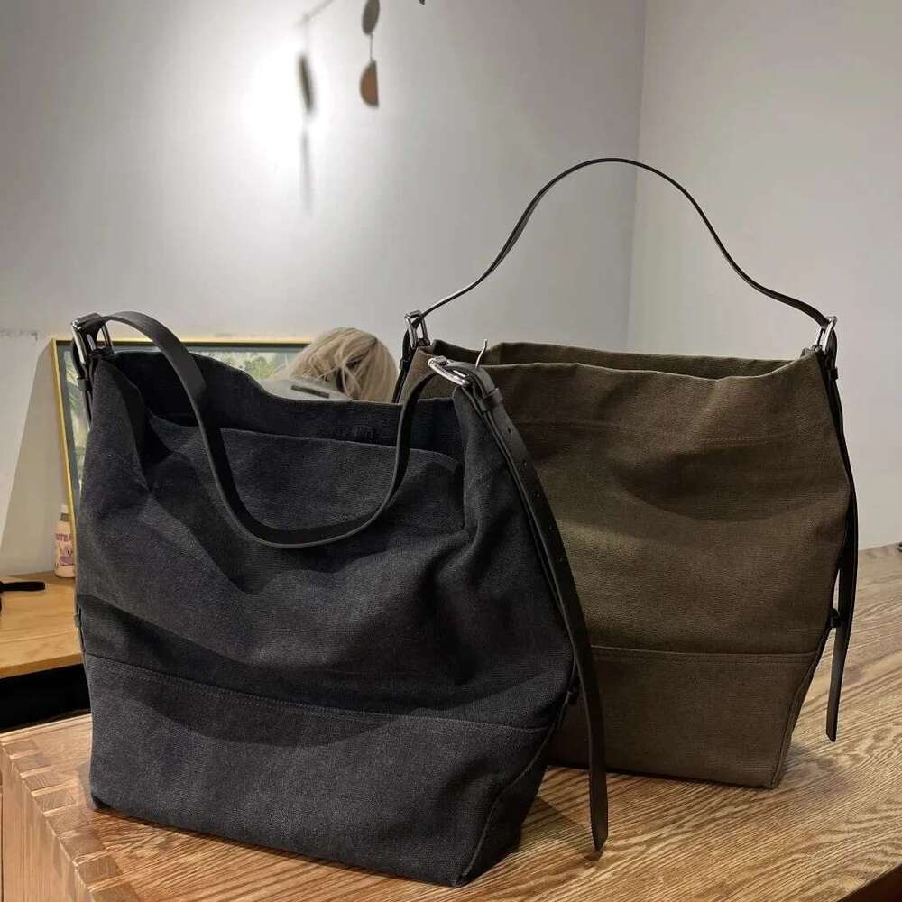 2025 Trendy New Lazy Unisex Large Capacity Textured Canvas And Cowhide Shoulder Crossbody Bag For Women Tote