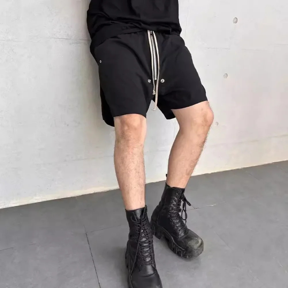 NIGO Mens Street Trend Black Shorts Simple Solid Color Casual Straight Loose Pants FHDX #NGTTOP11745 250409
