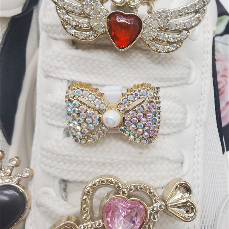 2PCS Heart Shoelace Charms ABS Rhinestone Buckle Decorations DIY Bling Wing Shoe Lace Clips Accessories Fit Women Sneakers 250218