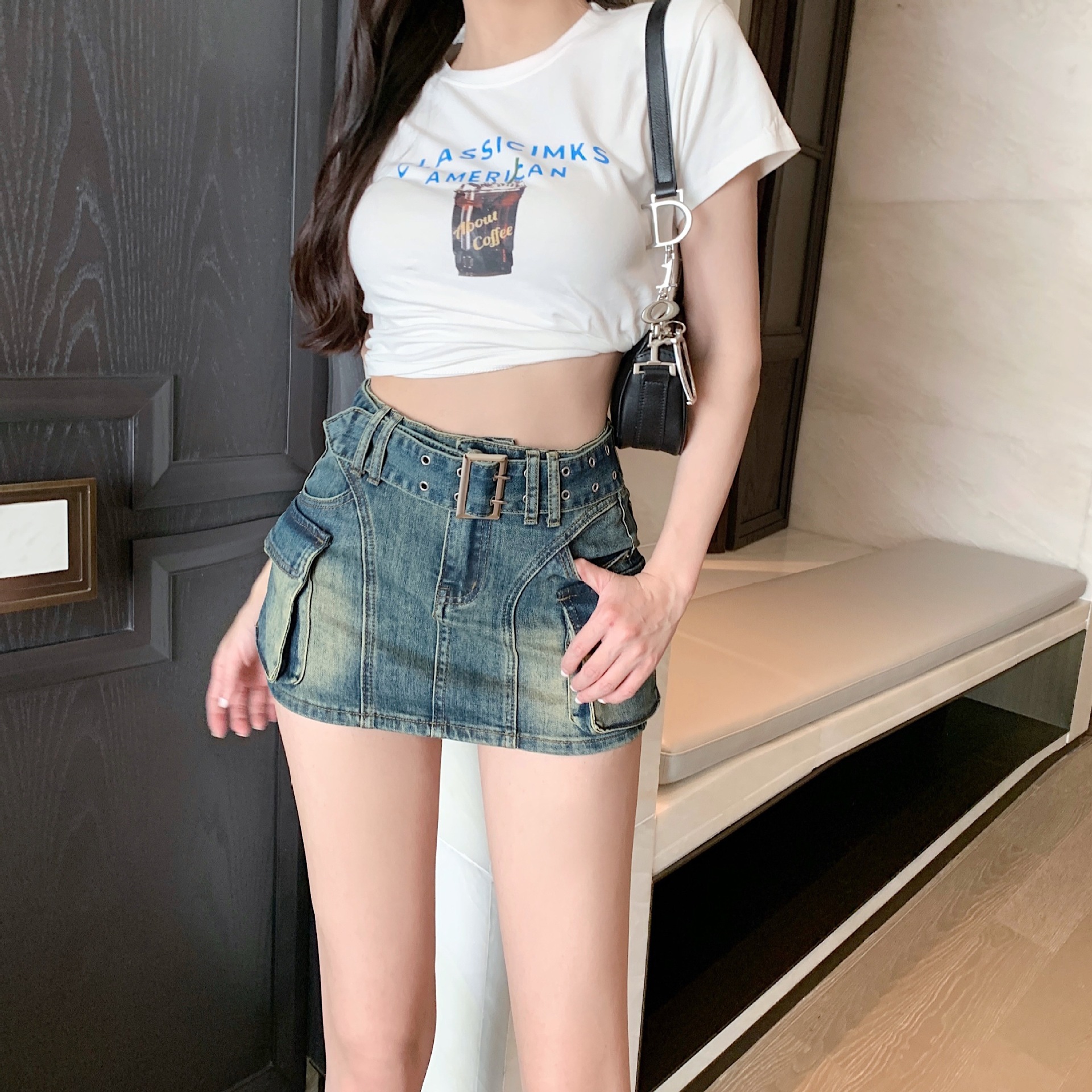 2025S Women S Designer Shorts American Sweet Cool Spicy Girl Denim Wrapped Hip For Women S Spring Summer New Small Tall Waist A Line Short Skirt Hot P