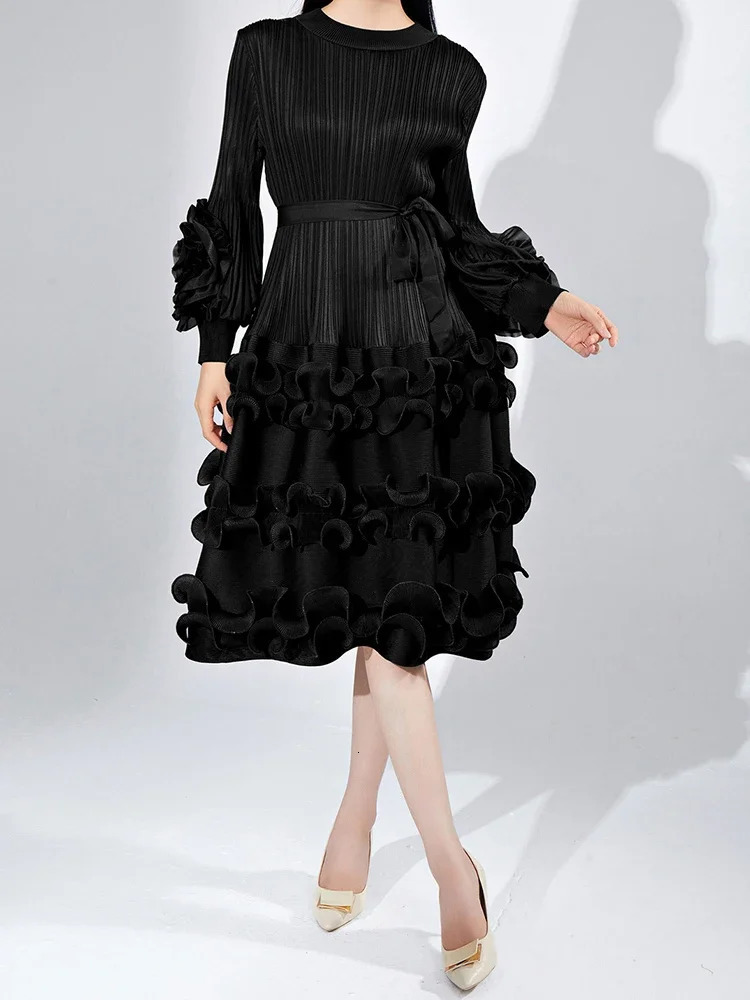 Belt pleated Miyake dress with fashionable round neck and floral sleeves fungal splicing solid elegant womens clothing item 5GR2974 250409