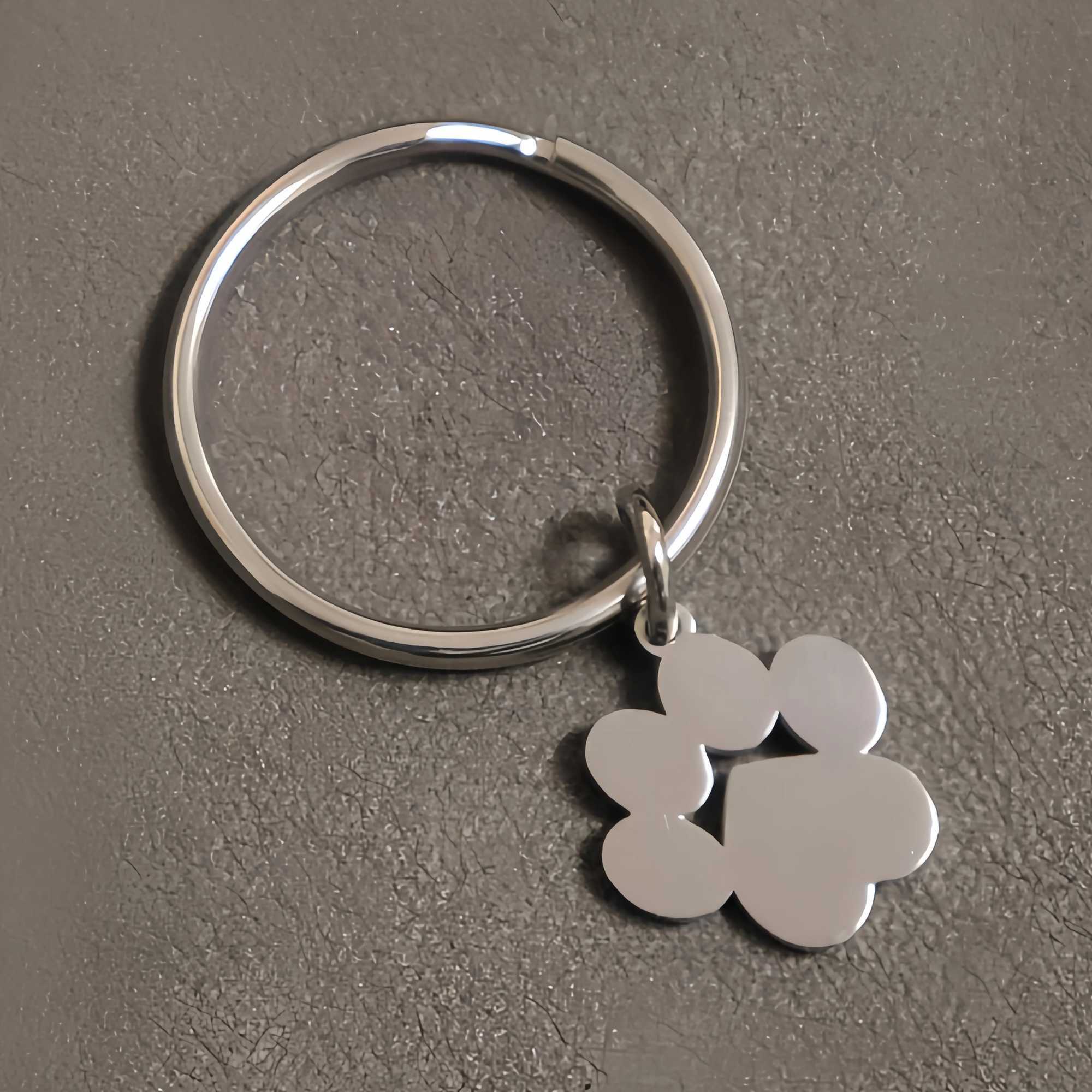 10Pcs 304 stainless steel keychain cartoon dog P steel colored fashionable keychain for car key pendantXJ250409