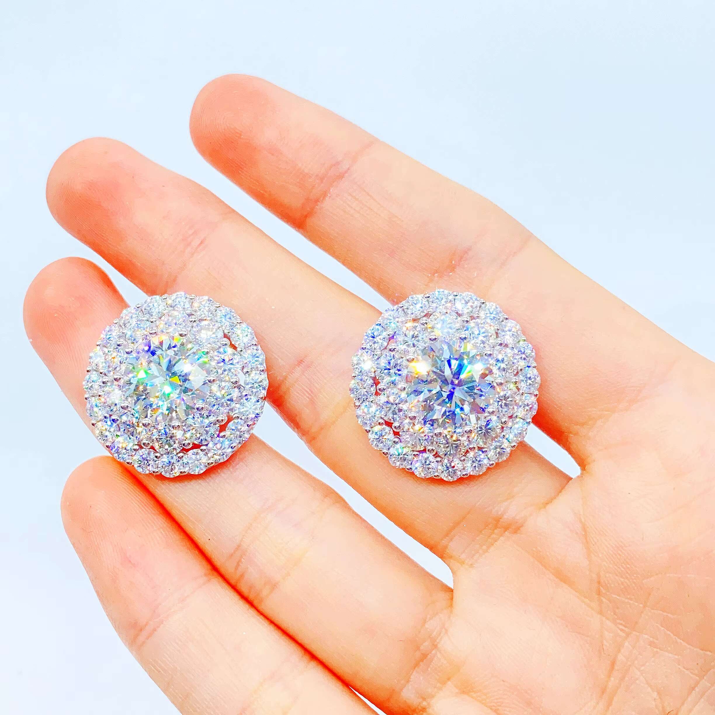 3.5 Carat Fine Jewelry 925 Sterling Silver Micro Pave Diamond Screw Back Moissanite Stud Earrings