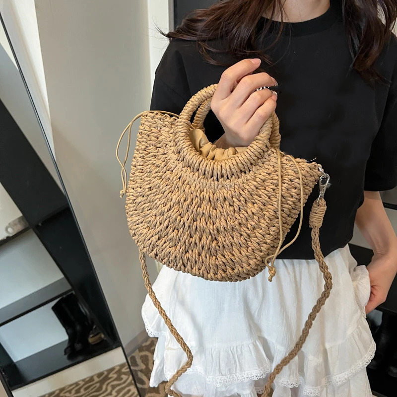 Bohemian style straw bag highquality multifunctional shopping suitable for travel and vacation 250408