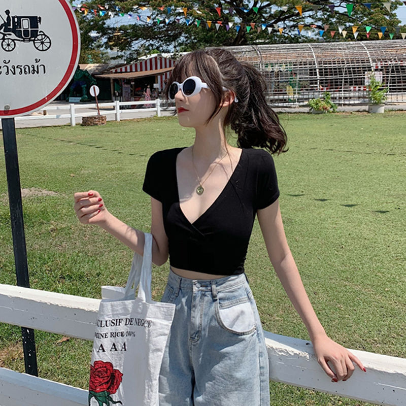 2025S Designer Women S T Shirt Short Sleeved T Shirt For Women In The Summer Of New Deep V Neck Low Cut Korean Version Slim Fit With Exposed Navel Sho