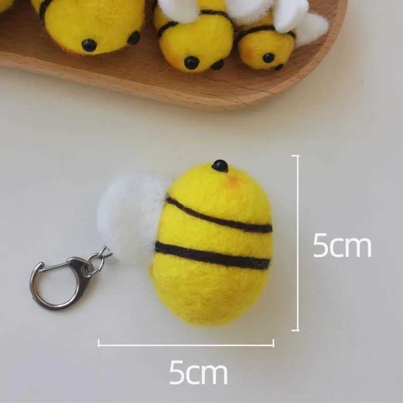 5CM Kaii felt keychain plush animal keychain felt doll keychain bag pendantXJ250409