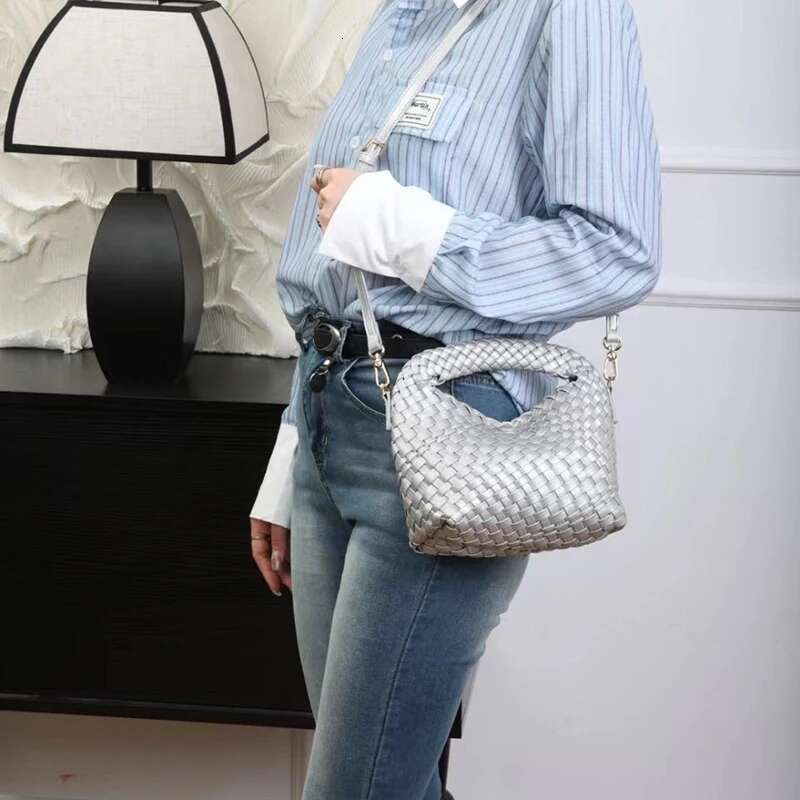 Small Hand Woven Handbags For Women Shoulder Crossbody Bag Soft Vegan Leather Cassual Top Handle Bags Hobo Curved Tote Purses
