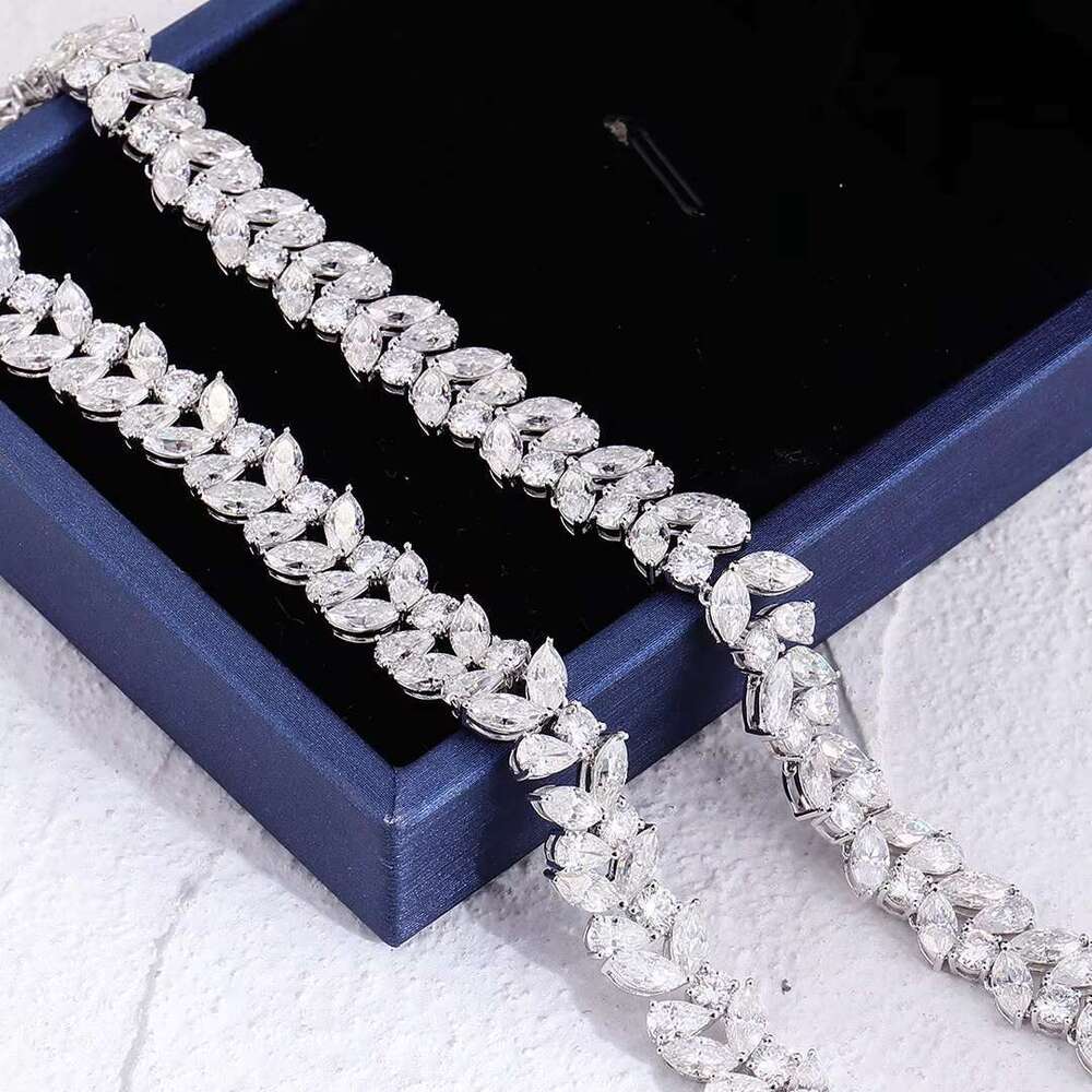 Pure sier electroplated platinum pyroxene exquisite jewelry with a width of 15mm, necklace, women's gift bracelet