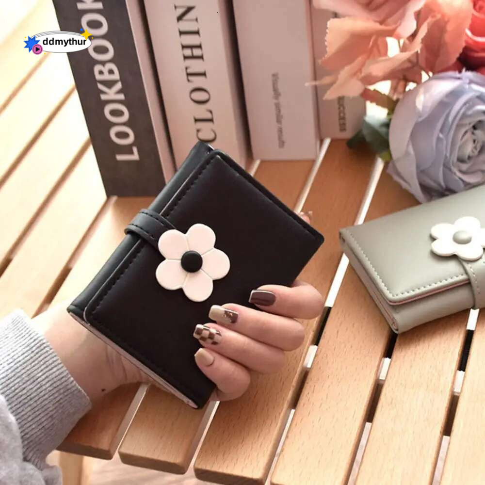 Tri-folded Wallet Women Coin Korean Cute Daisy PU Leather Females Girls Credit Card Bag Money Purses Clutch Pouch ddmythur