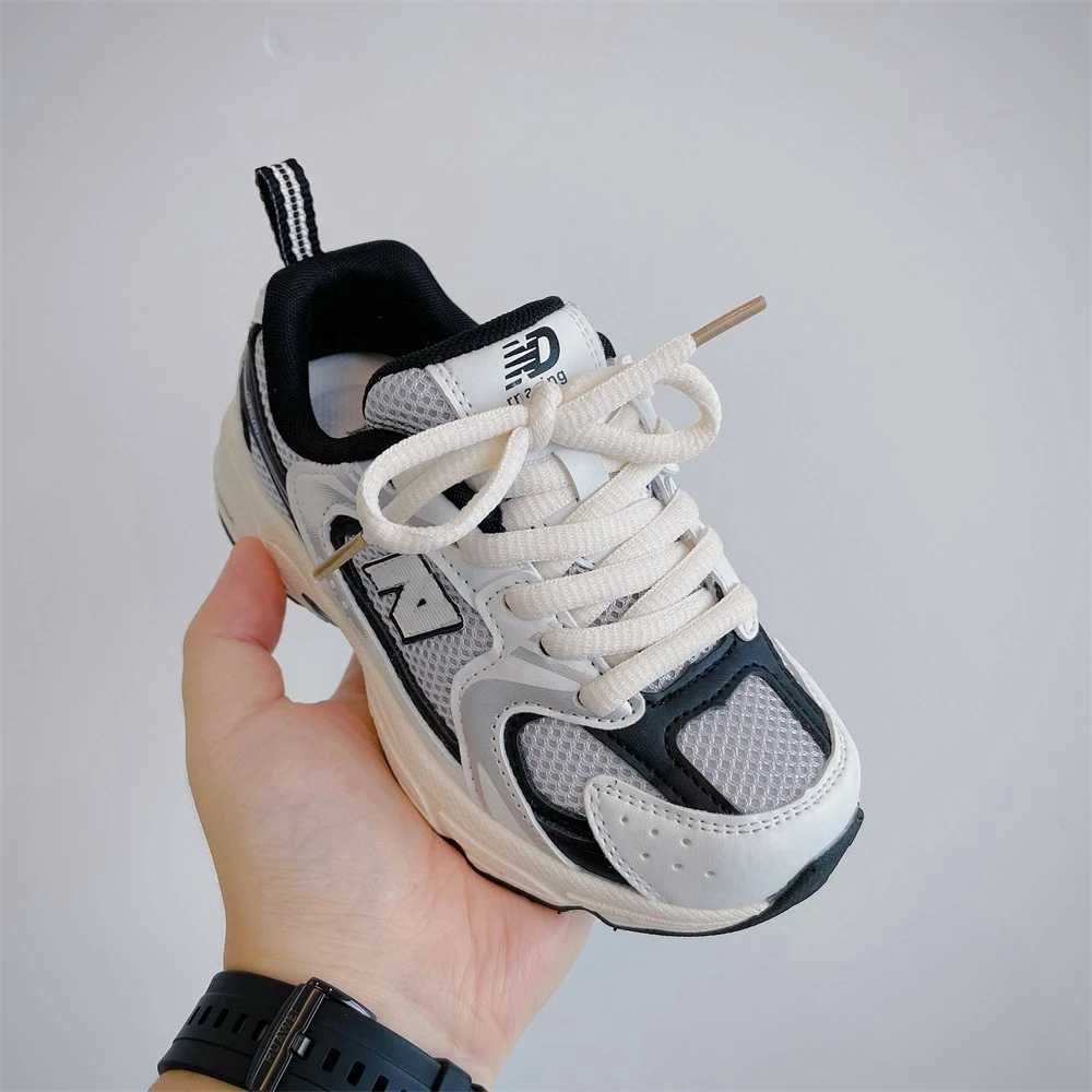 Boys and girls sports shoes childrens fashion school shoes childrens lightweight and breathable mesh casual shoes X250409