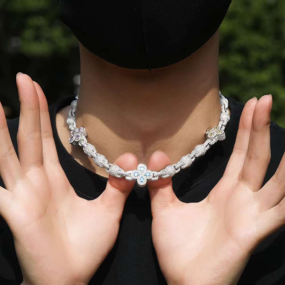 Personality European and American Fashion New Four Leaf Clover Round Ball Bead Necklace Mens Fine Jewelry Body Chain