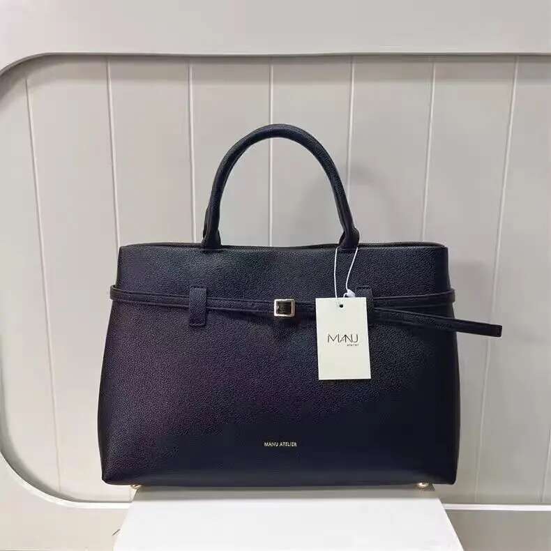 Manu Atelier Large Capacity New Women's Light Shoulder Bag High Quality Handbag