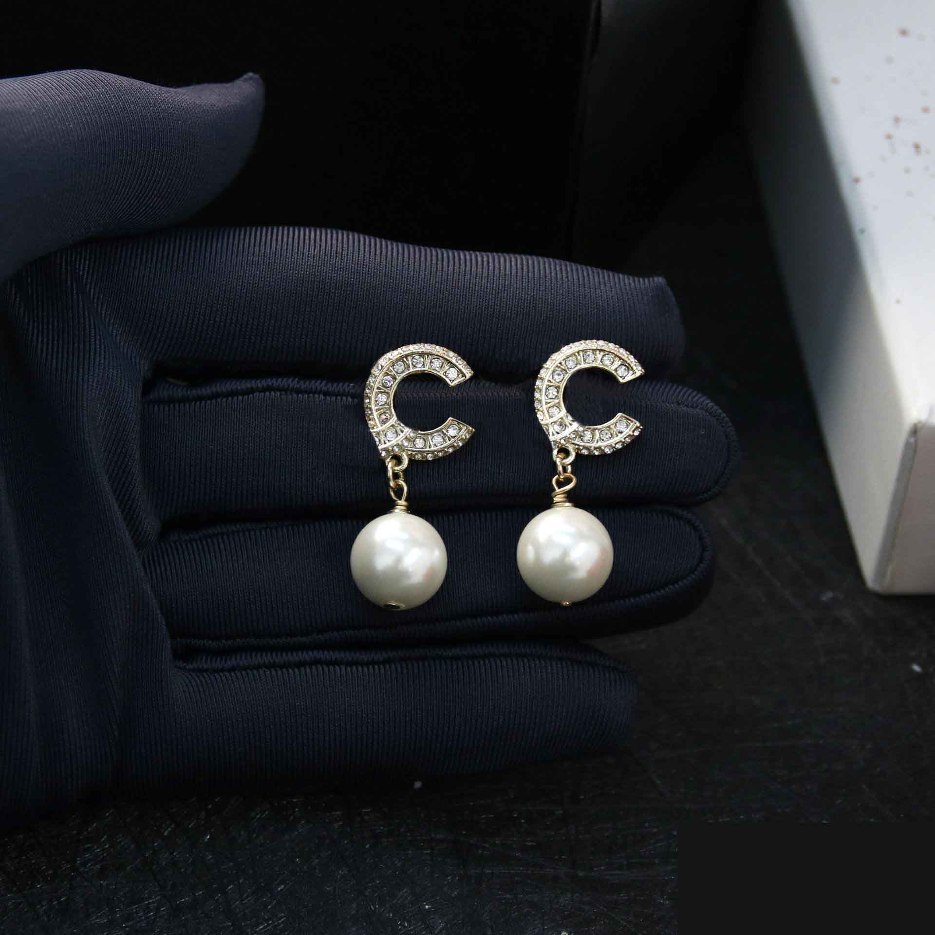 Designer luxury Pearl Stud Earrings Classic Jewelry Diamond Earring letter diamond necklace collarbone chain choker for gift