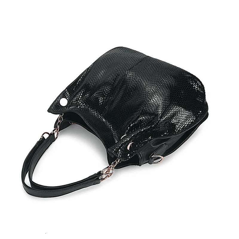 2023 Fashion Large Capacity Snake Print Handbag Noble One Shoulder Crossbody Women's Hobo Tote Bag