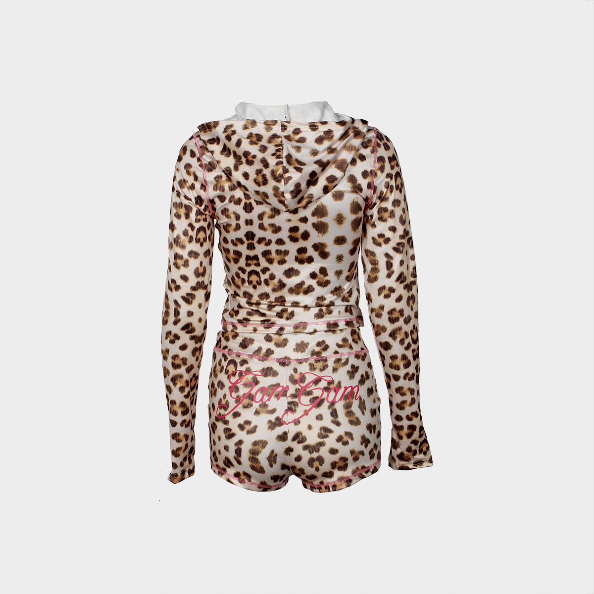 2025S Designer Women S Set New Fashionable Slim Fit Leopard Print Zipper Hooded Top Shorts Sports Style Set For Women