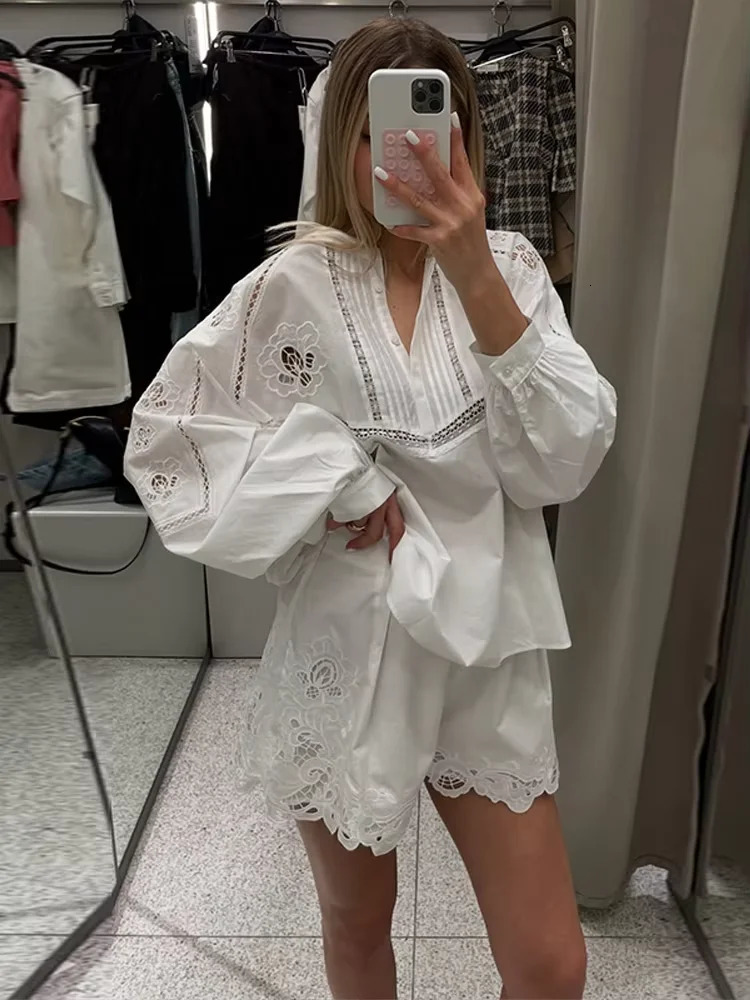 Fashion Womens Embroidery Shorts Set Lantern Long Sleeve Hollow Out Tops Short Pants Sets 2025 Spring Summer Lady Outfit 250408