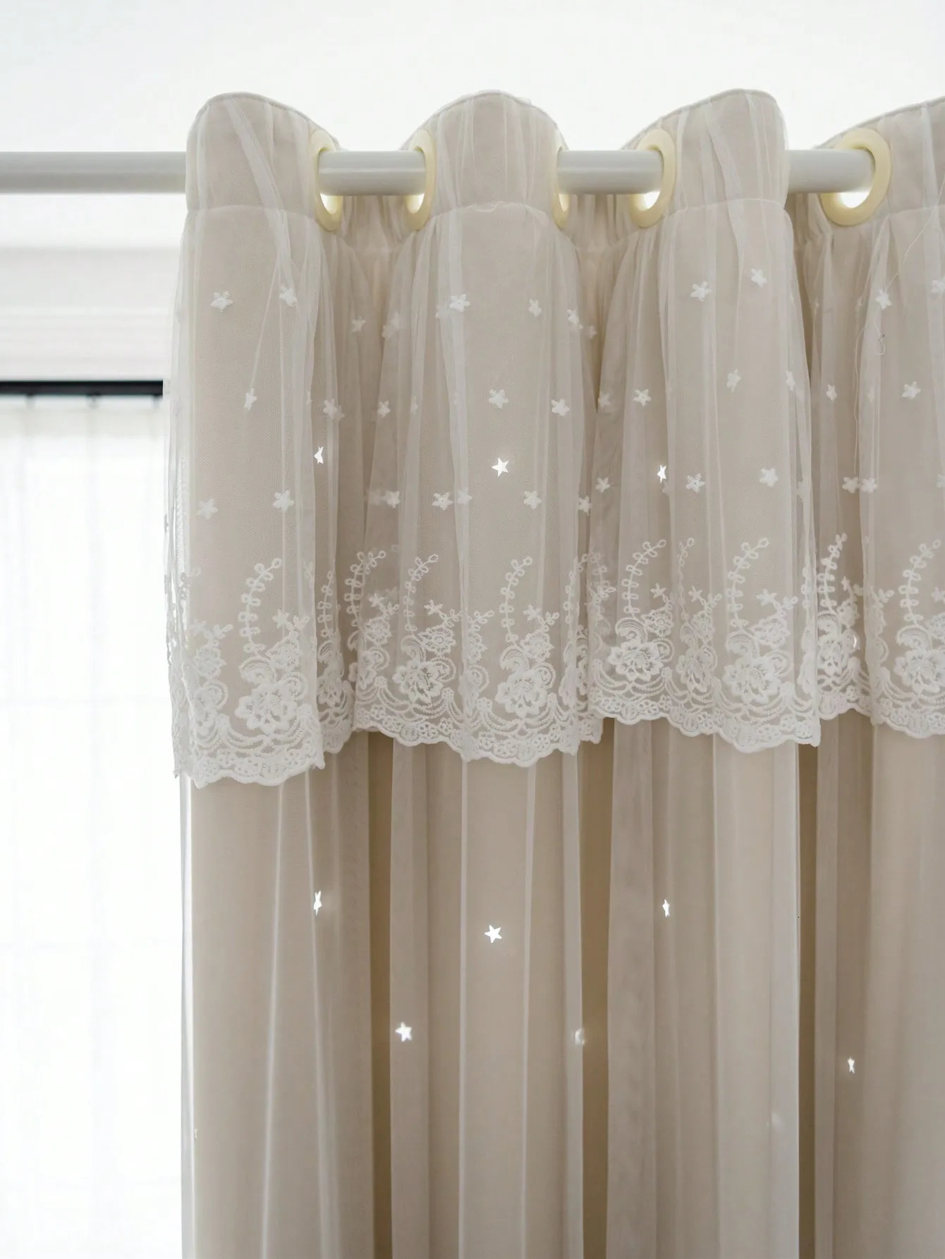 Ins French Light Deluxe Double Layer with Transparent Lace Curtains Suitable for Girls Bedroom Living Room Villa Decoration 250409
