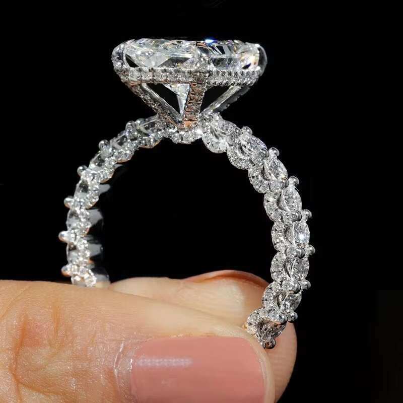 Gia Igi Certified CVD HPHT Lab Grown Diamond 14K/18K Solid Gold Radiant Cut Engagement Ring with Hidden Halo for Women