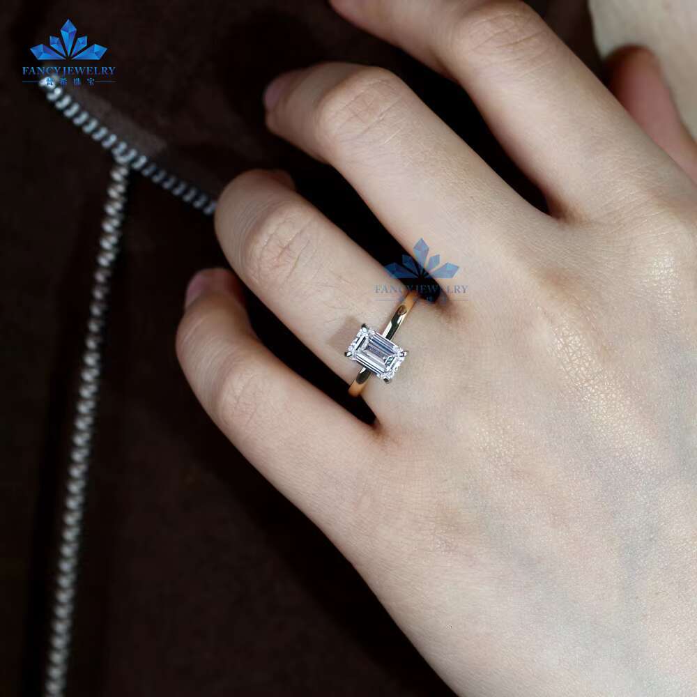 Custom Fancy Jewelry 14k/18k Yellow Gold Emerald Cut CVD Lab Grown Diamond Bridal Engagement Ring